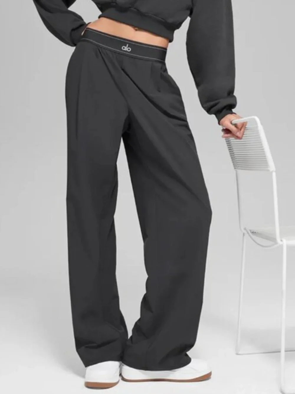 Alo Yoga Versatile Suit Up Trousers Dark Grey NWT💞(Regular 30-inch Length)😎